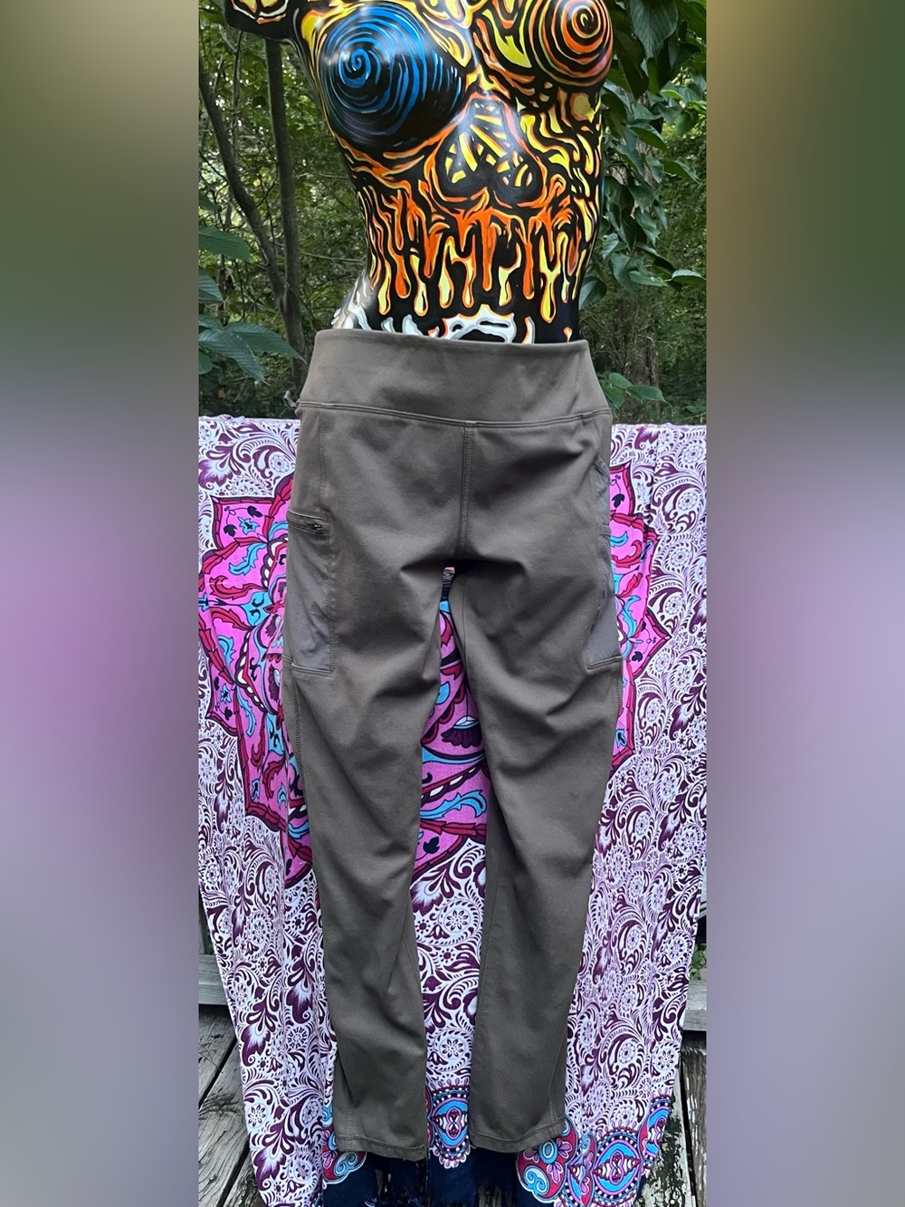 Carhartt Straight-Leg Utility Pants in Olive Green